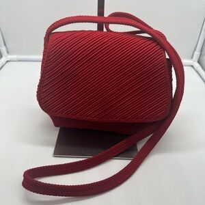 DE VECCHI Made in Italy Vintage Red Woven Textured Fabric Small Crossbody Bag